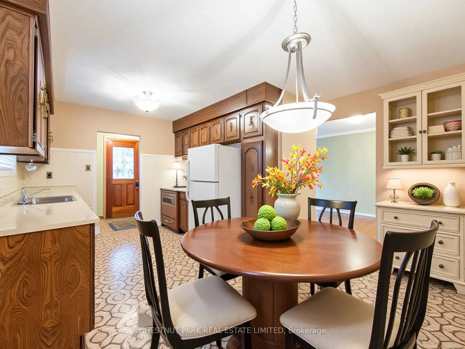 148 Navenby Crescent