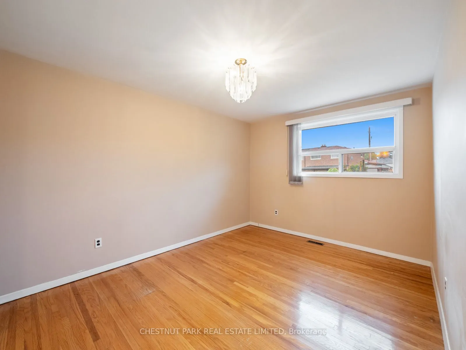 148 Navenby Crescent
