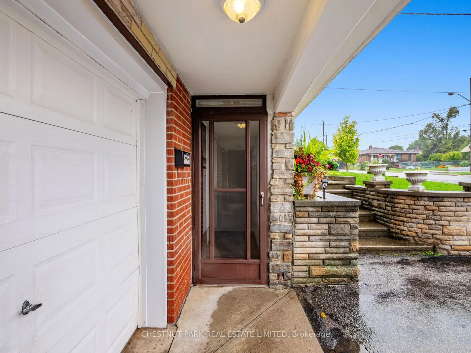 148 Navenby Crescent