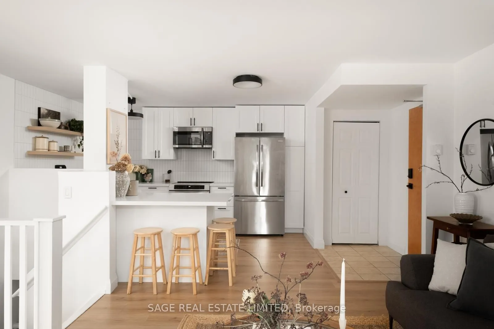 1250 King Street W, #21