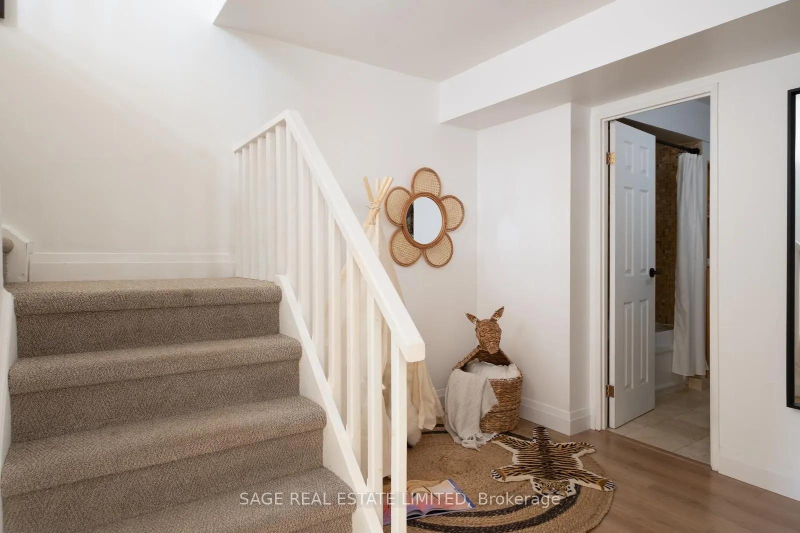 1250 King Street W, #21