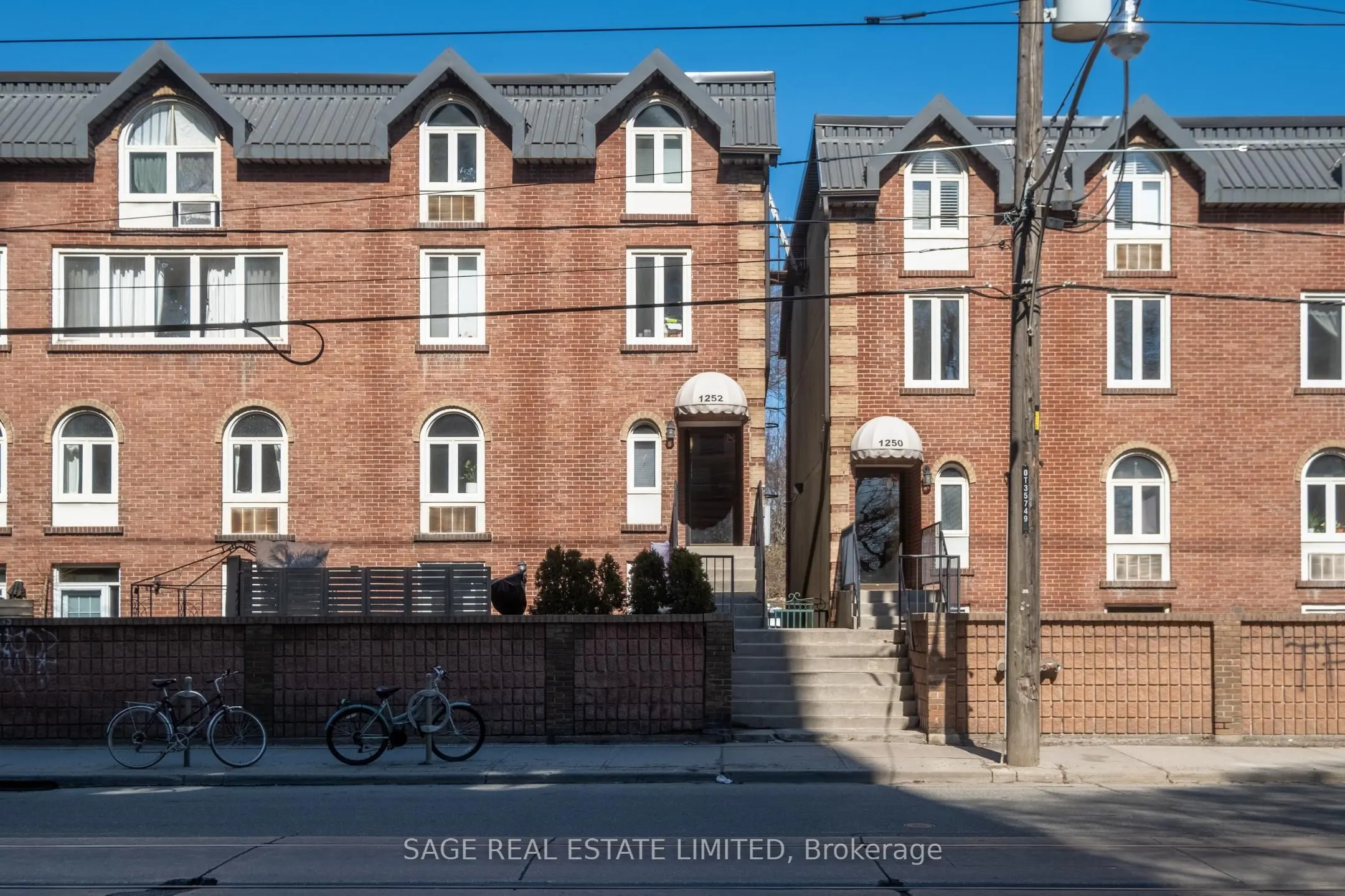 1250 King Street W, #21