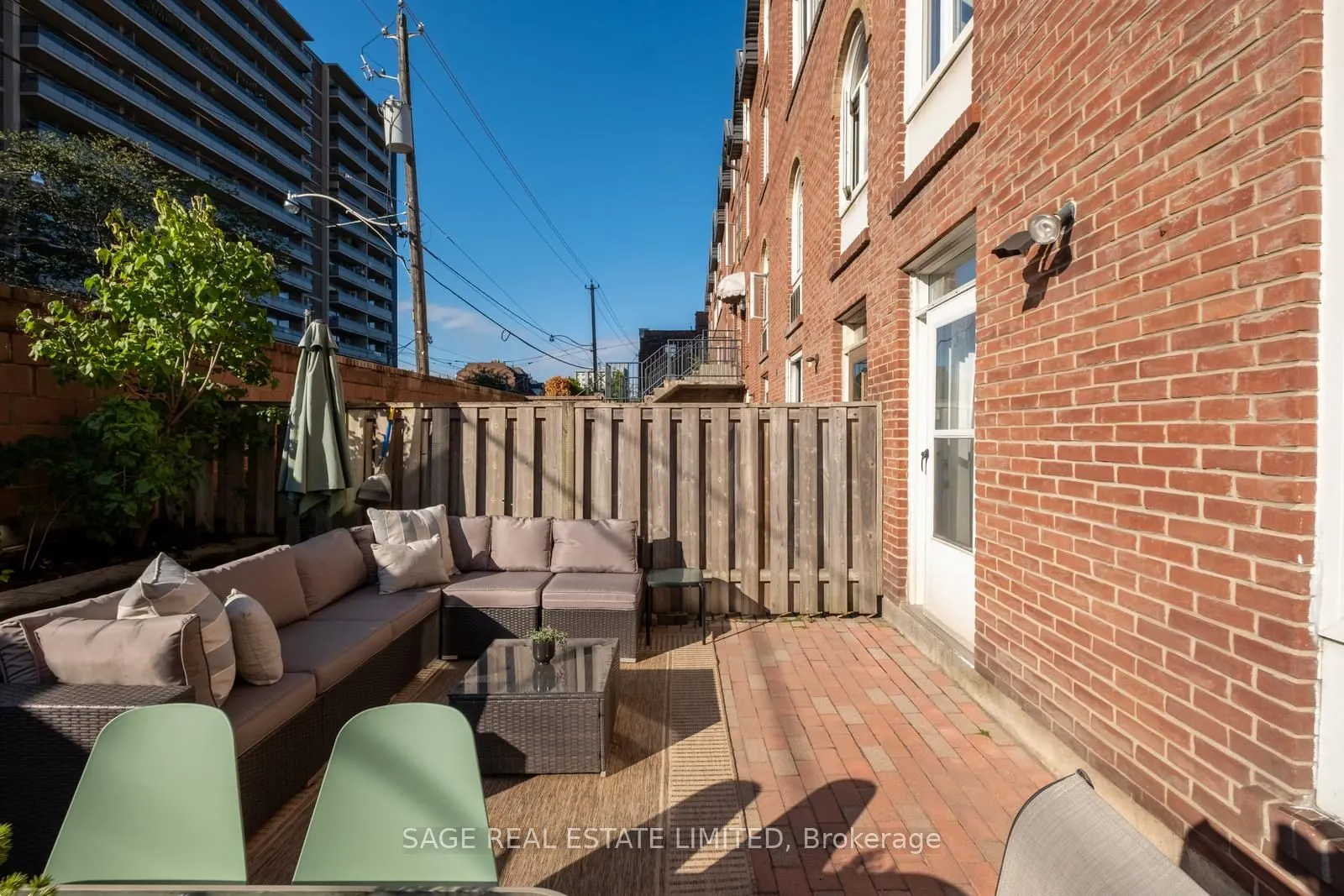 1250 King Street W, #21