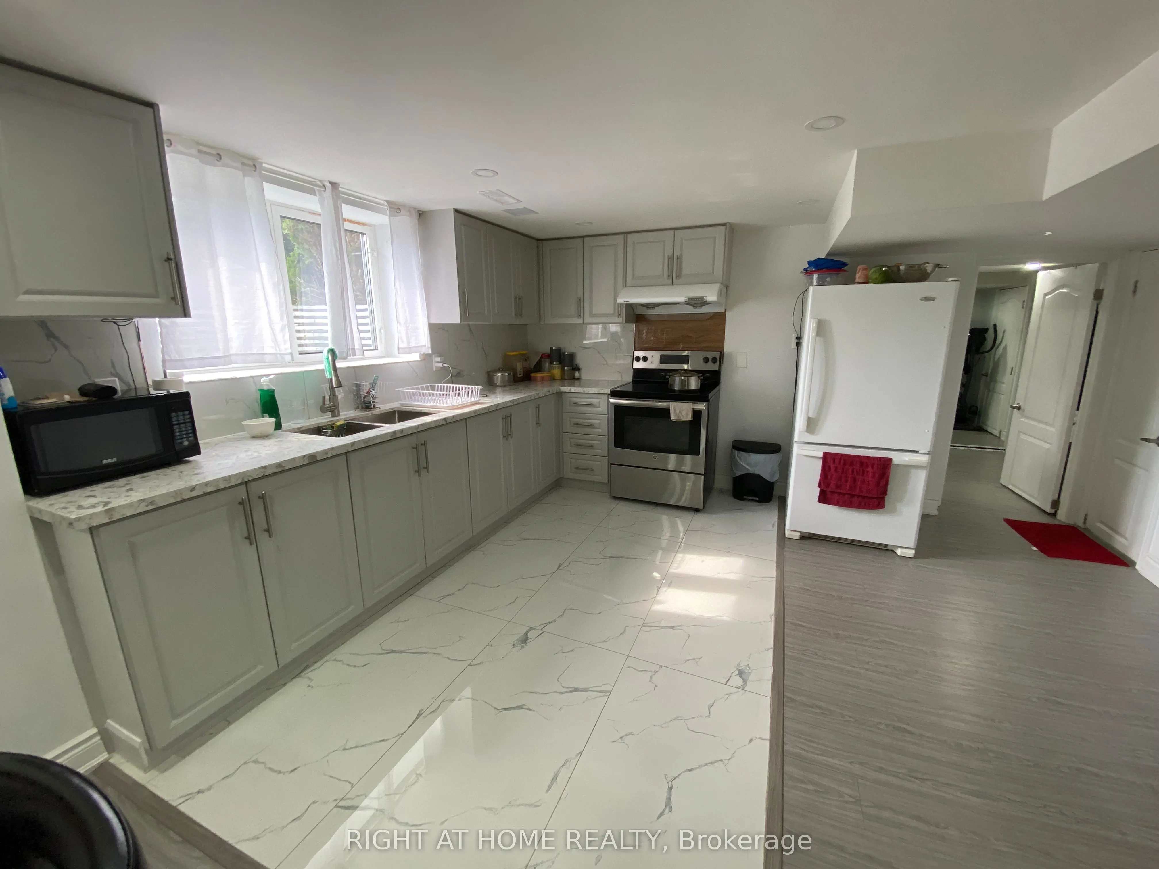 2 Hagersville Court, #Lower