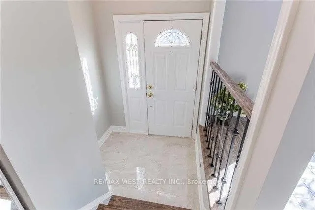 24 Gable Drive