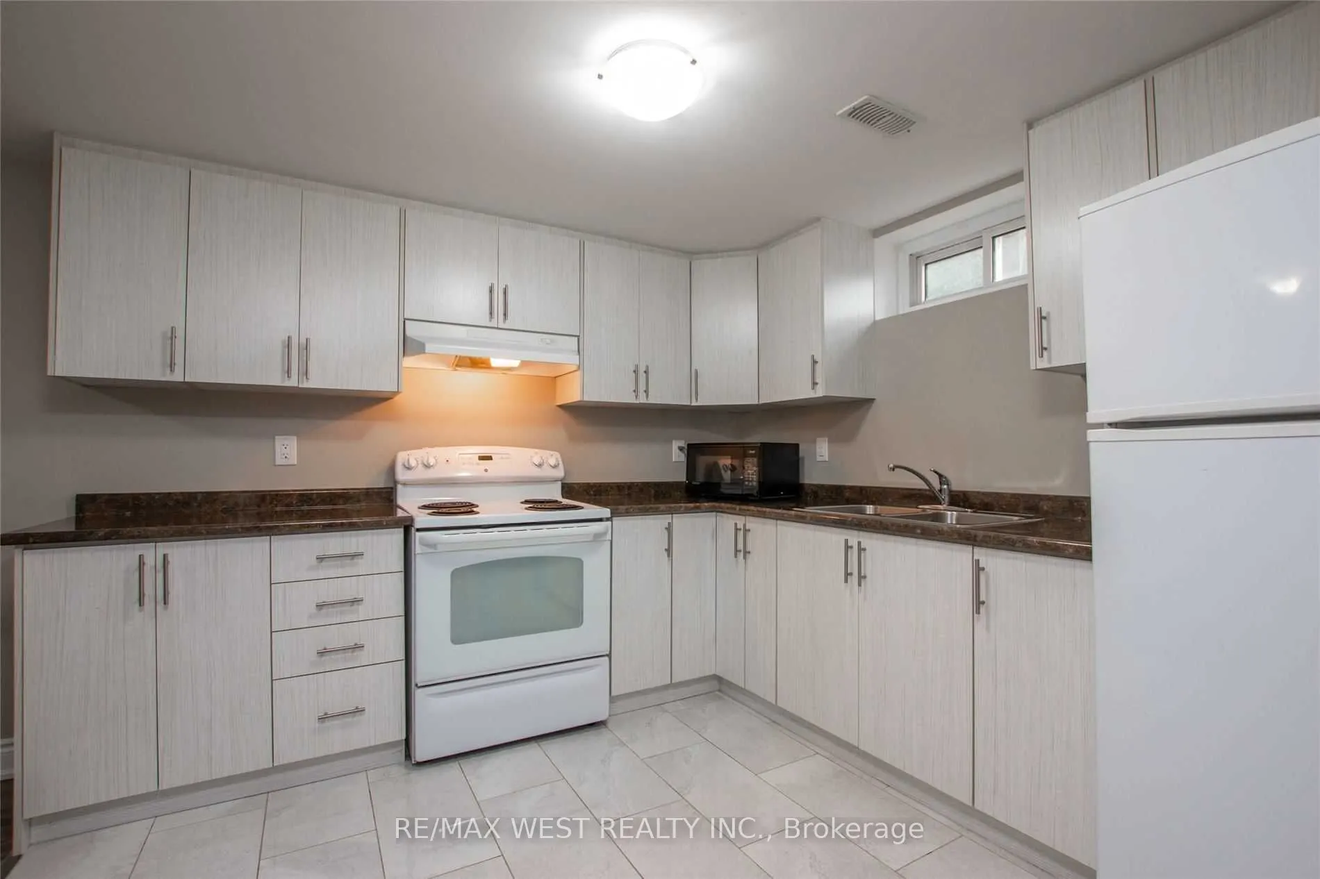 24 Gable Drive