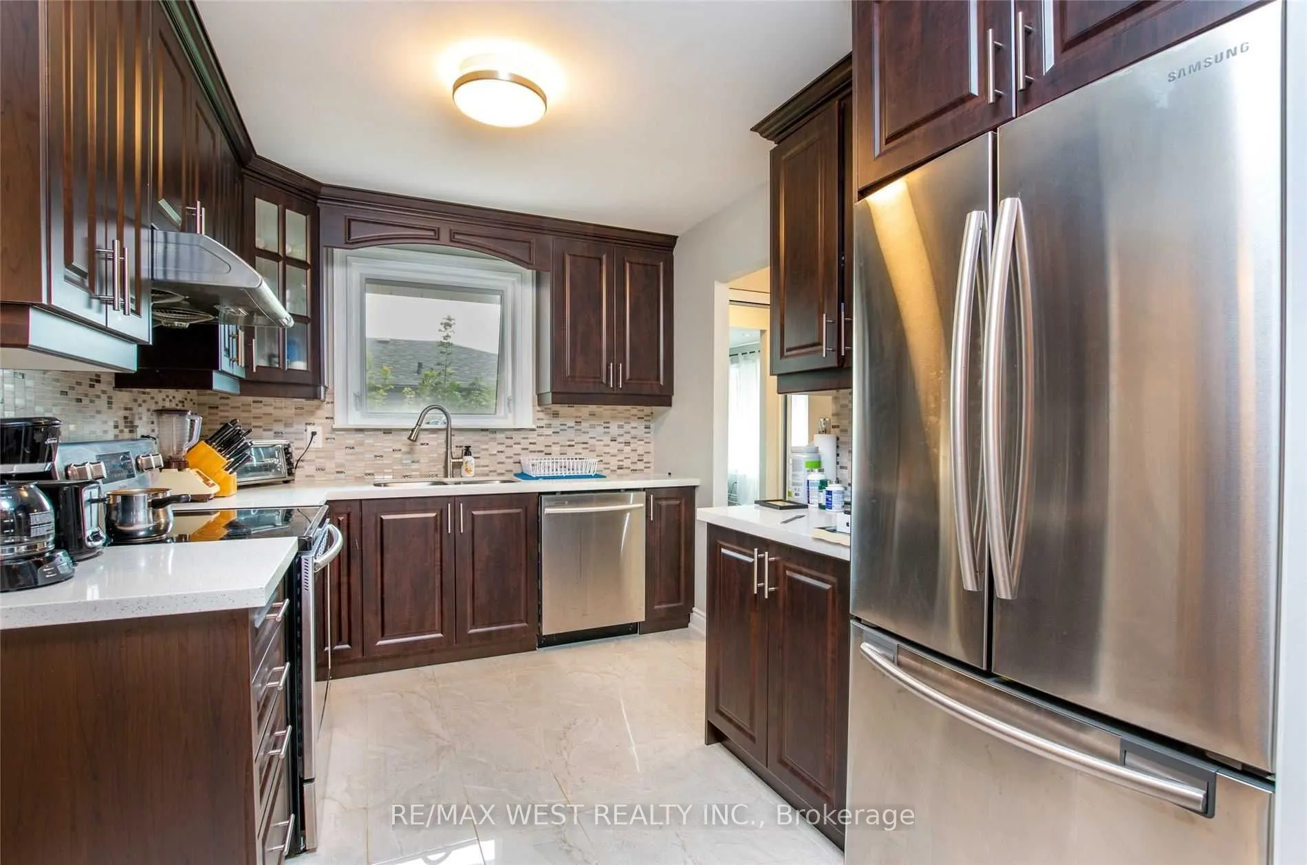 24 Gable Drive