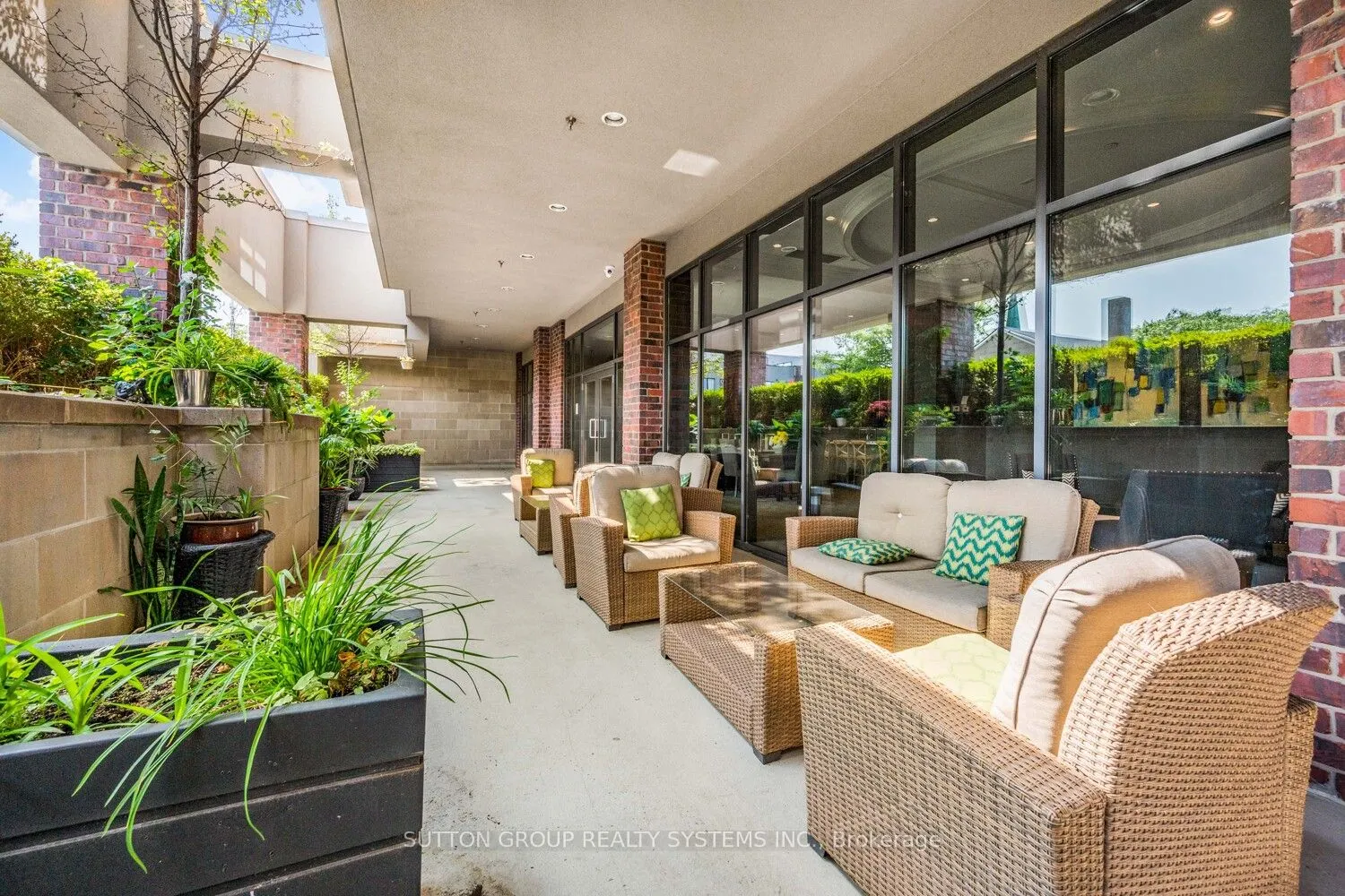 3563 Lake Shore Boulevard W, #212