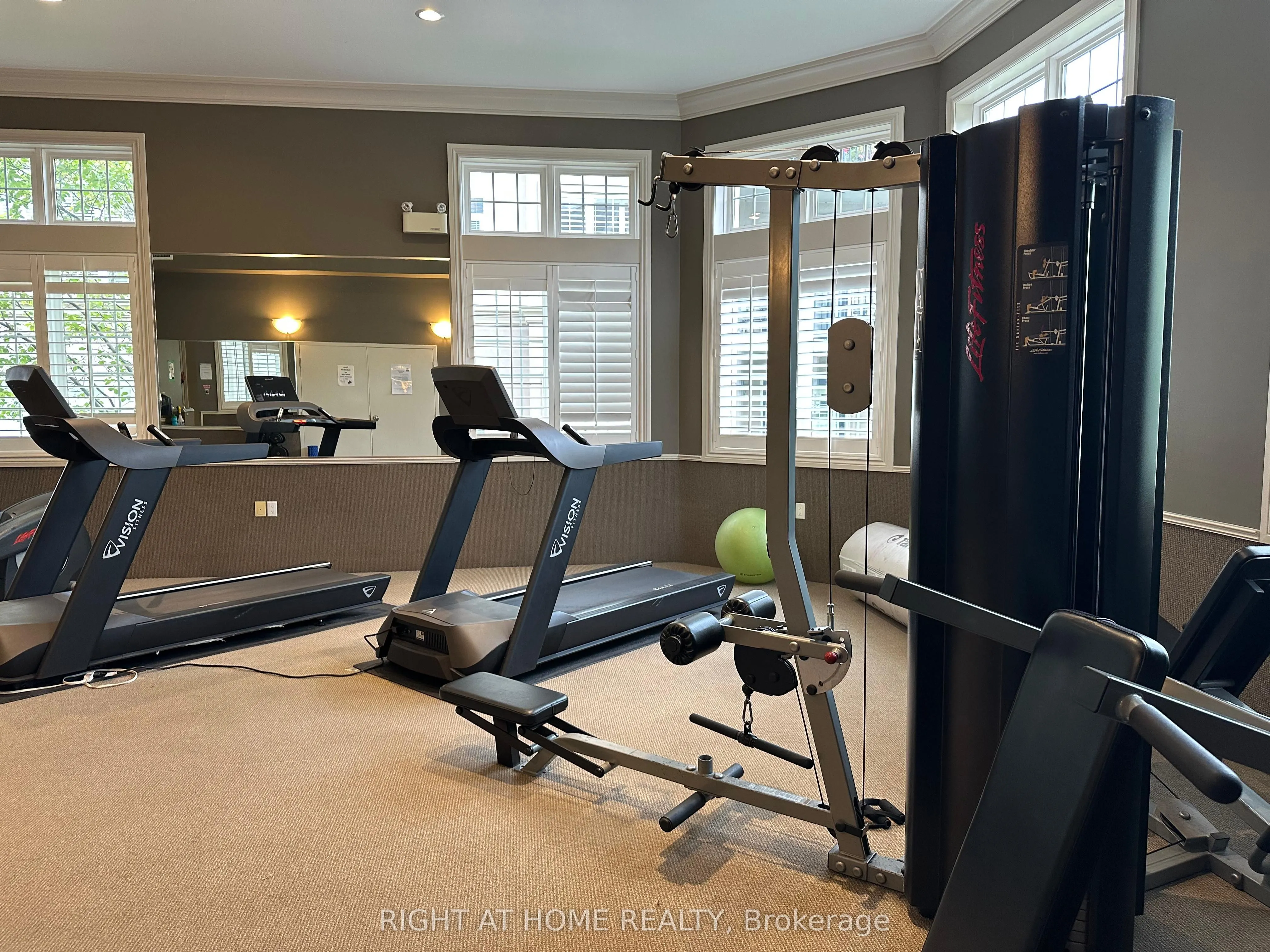 1370 Main Street E, #311