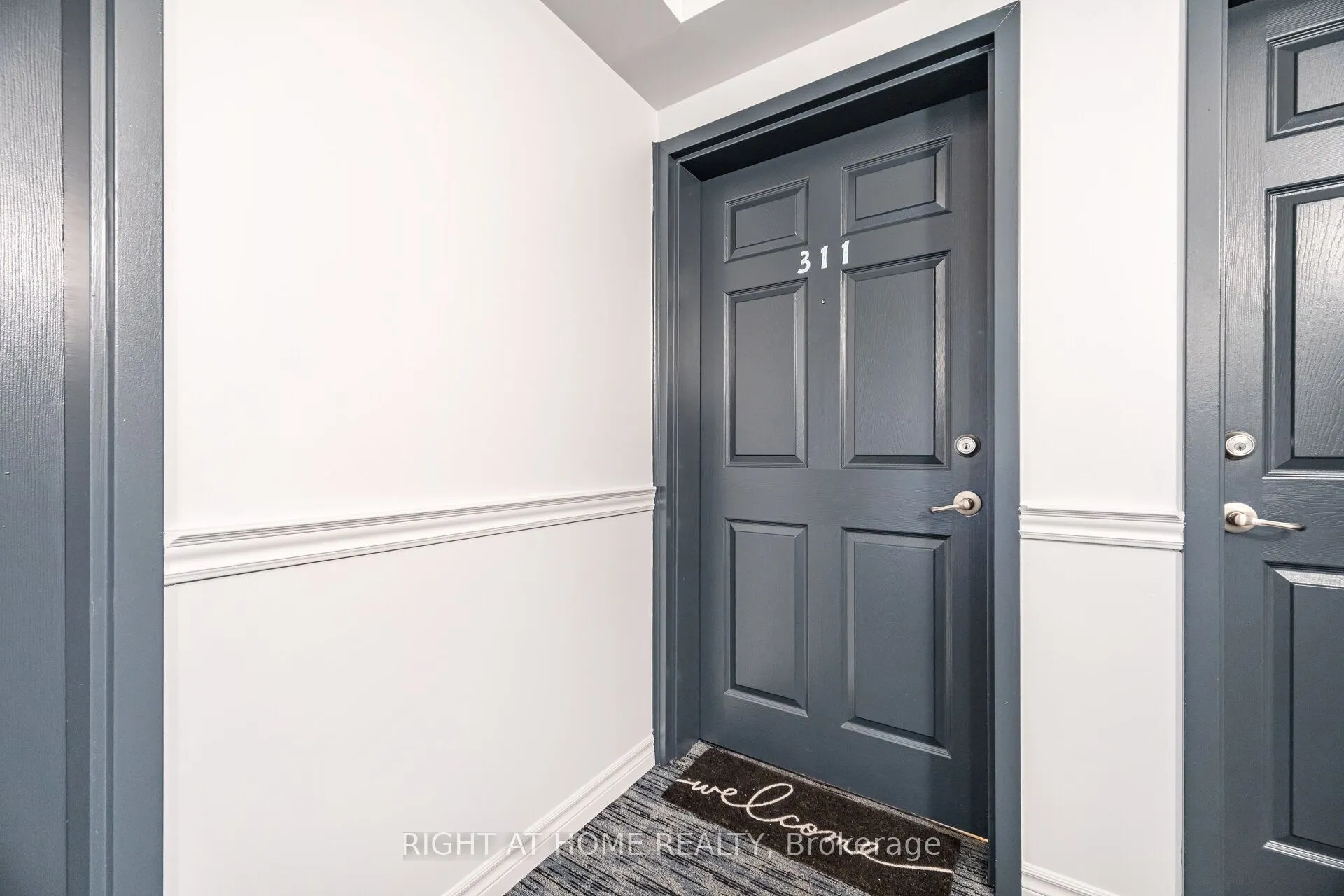 1370 Main Street E, #311
