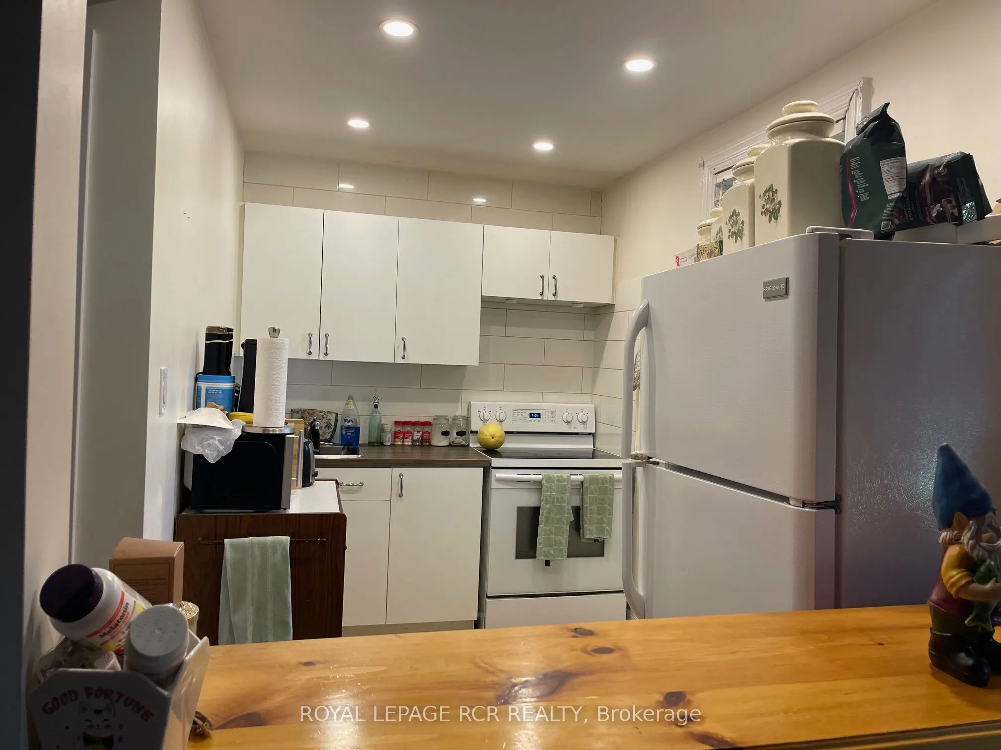 124 Poplar Avenue, #Upper