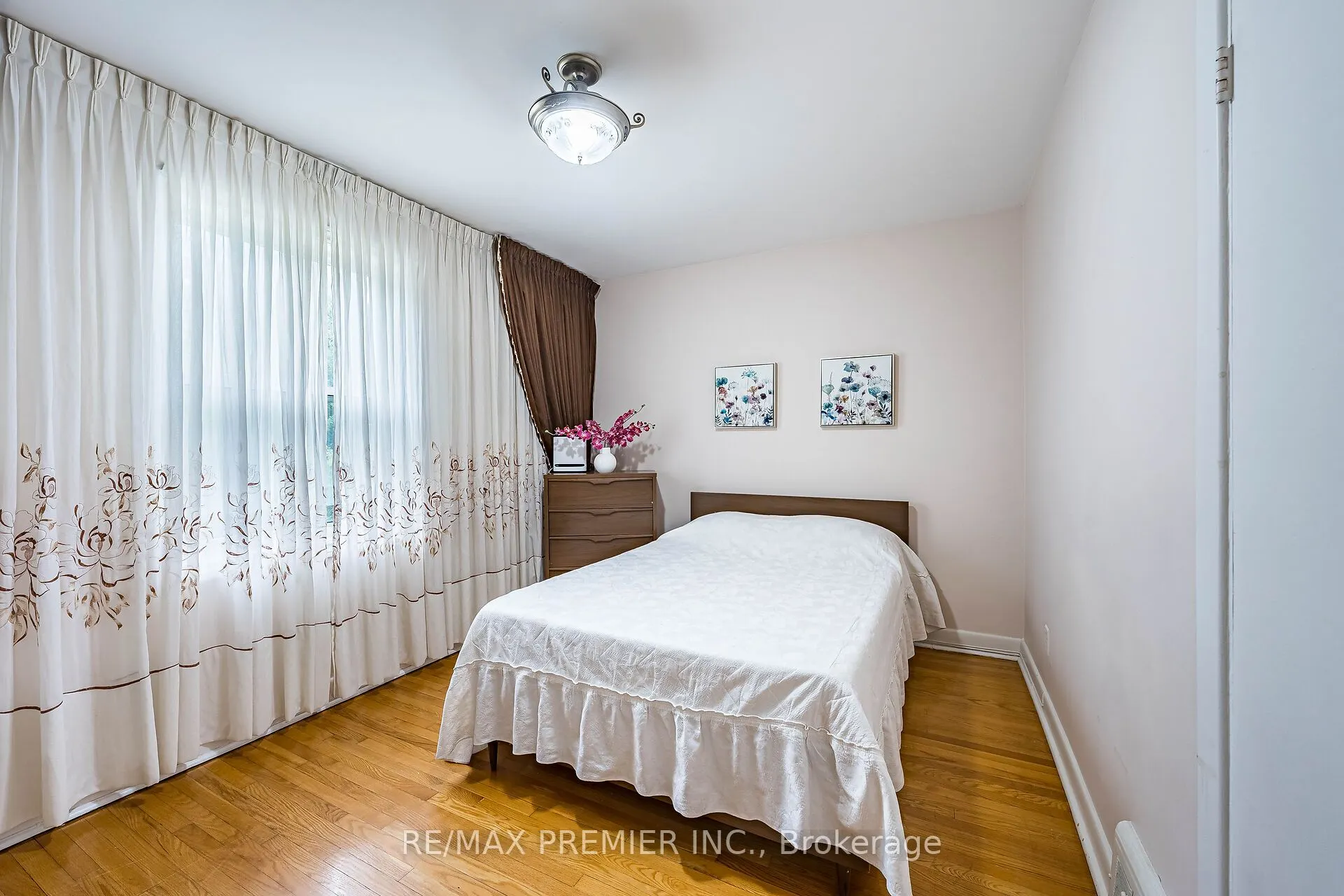 22 Meadow Lane Avenue