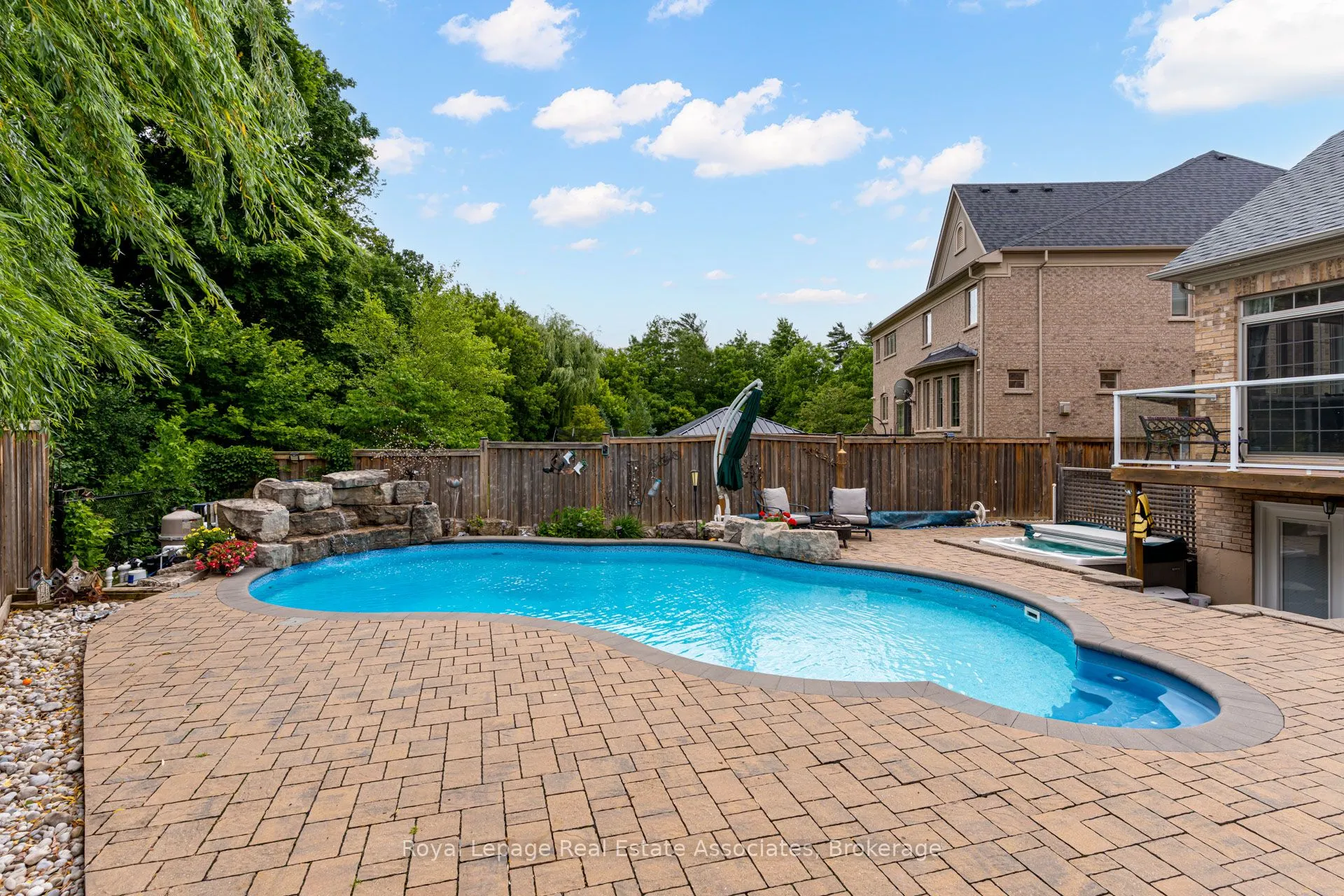 20 Cannington Crescent
