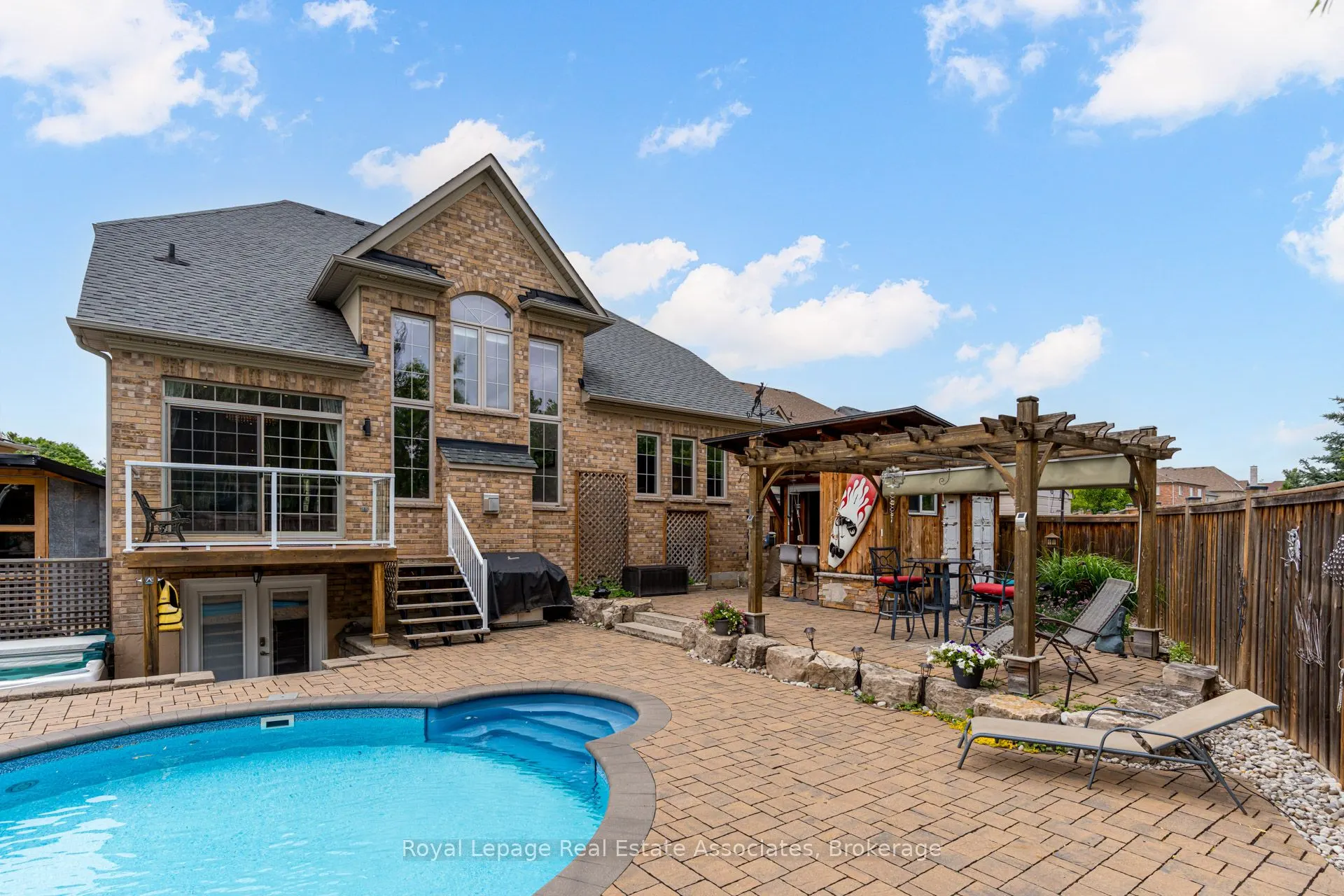 20 Cannington Crescent