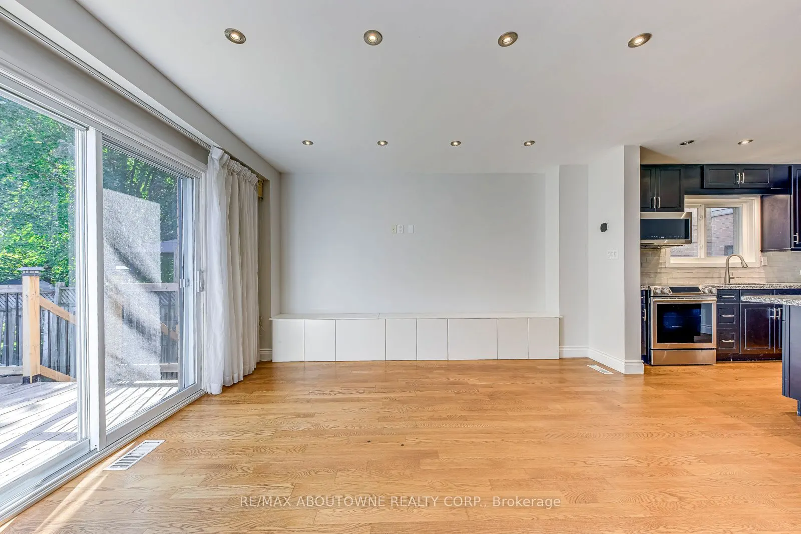 2407 Stefi Trail