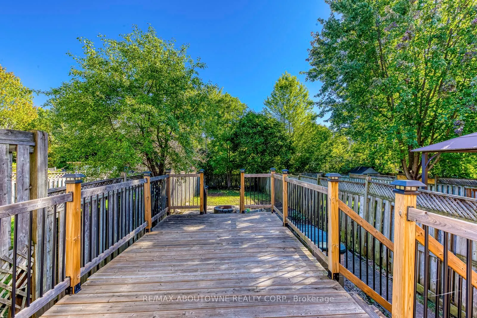 2407 Stefi Trail