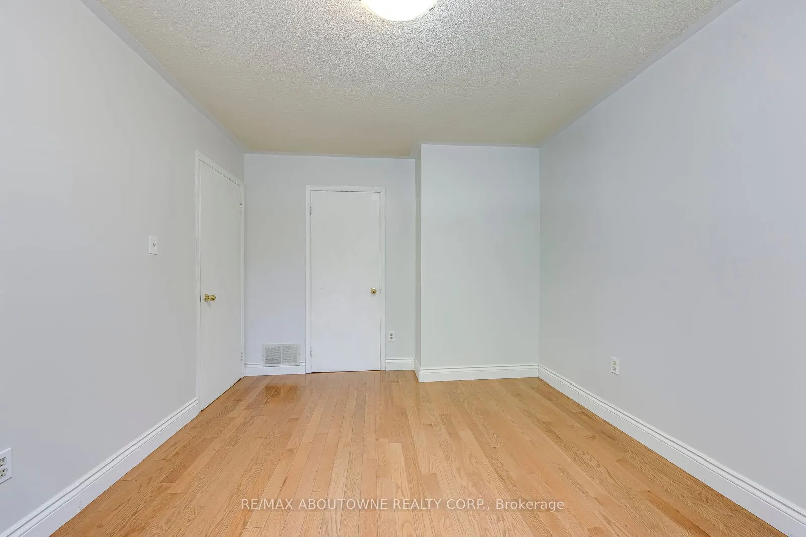 2407 Stefi Trail