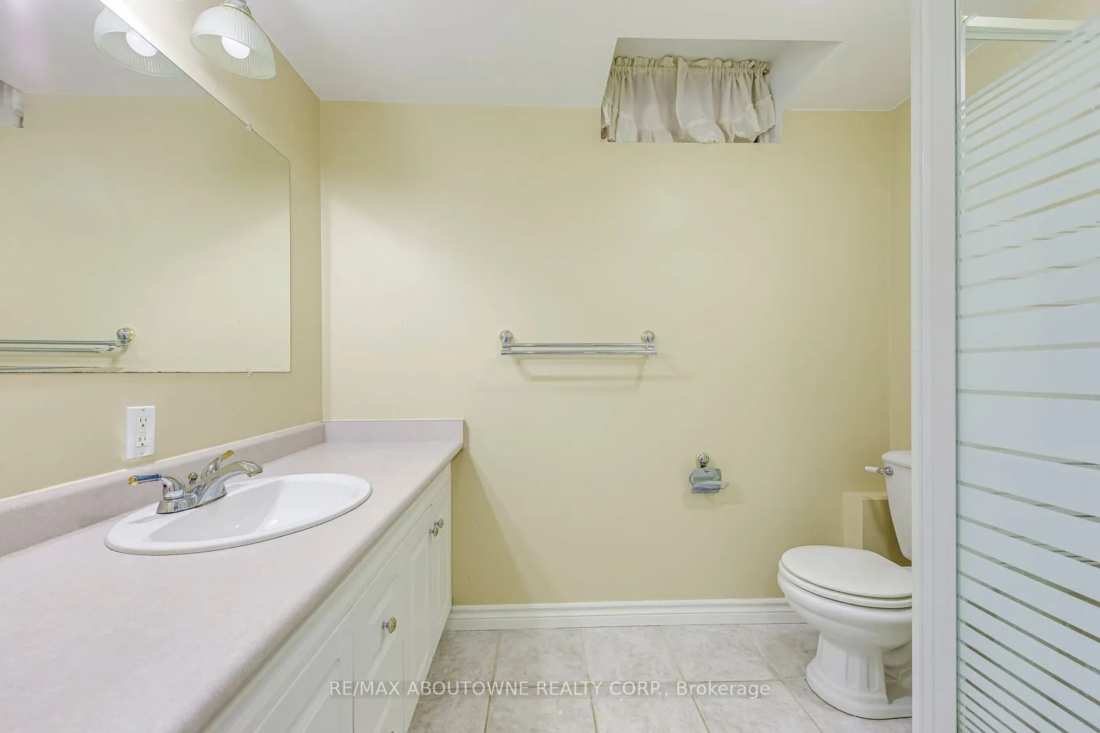 2407 Stefi Trail