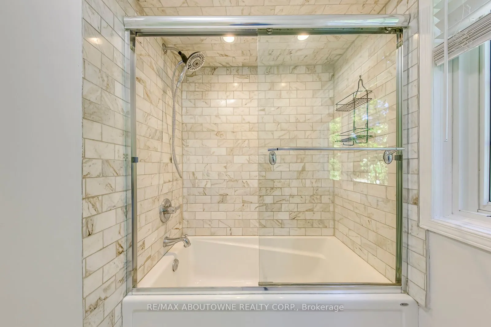 2407 Stefi Trail