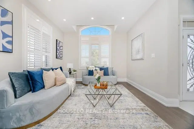 2 Richgrove Drive
