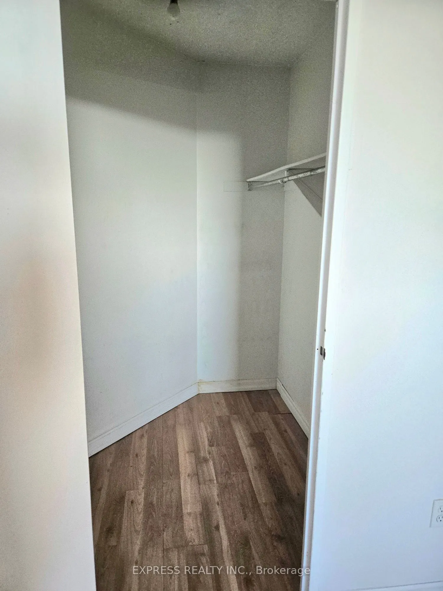 238 Albion Road, #1202