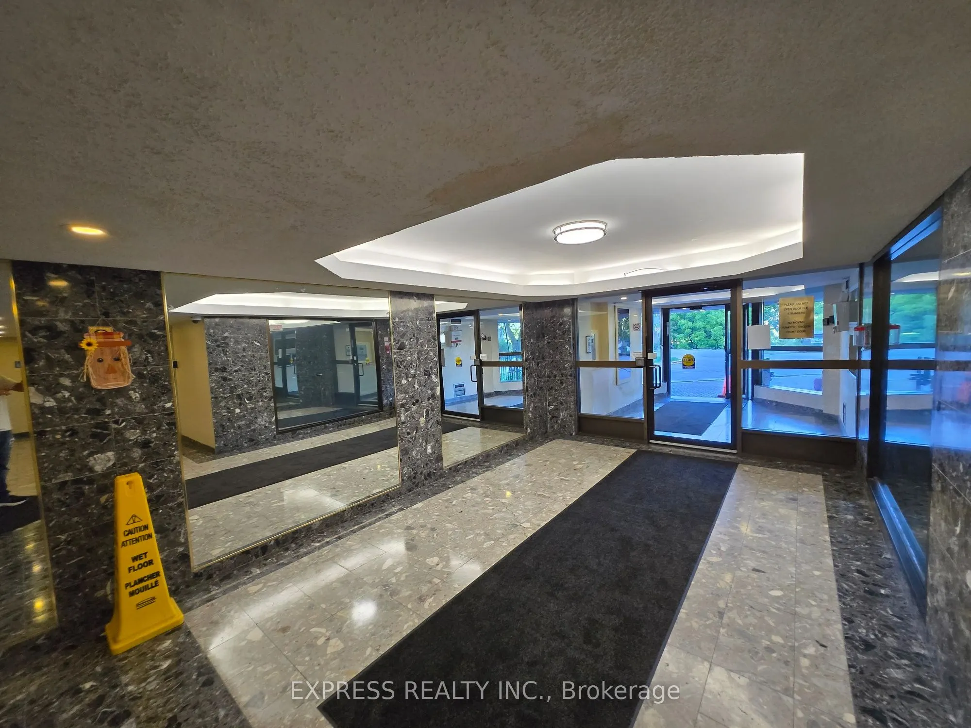 238 Albion Road, #1202
