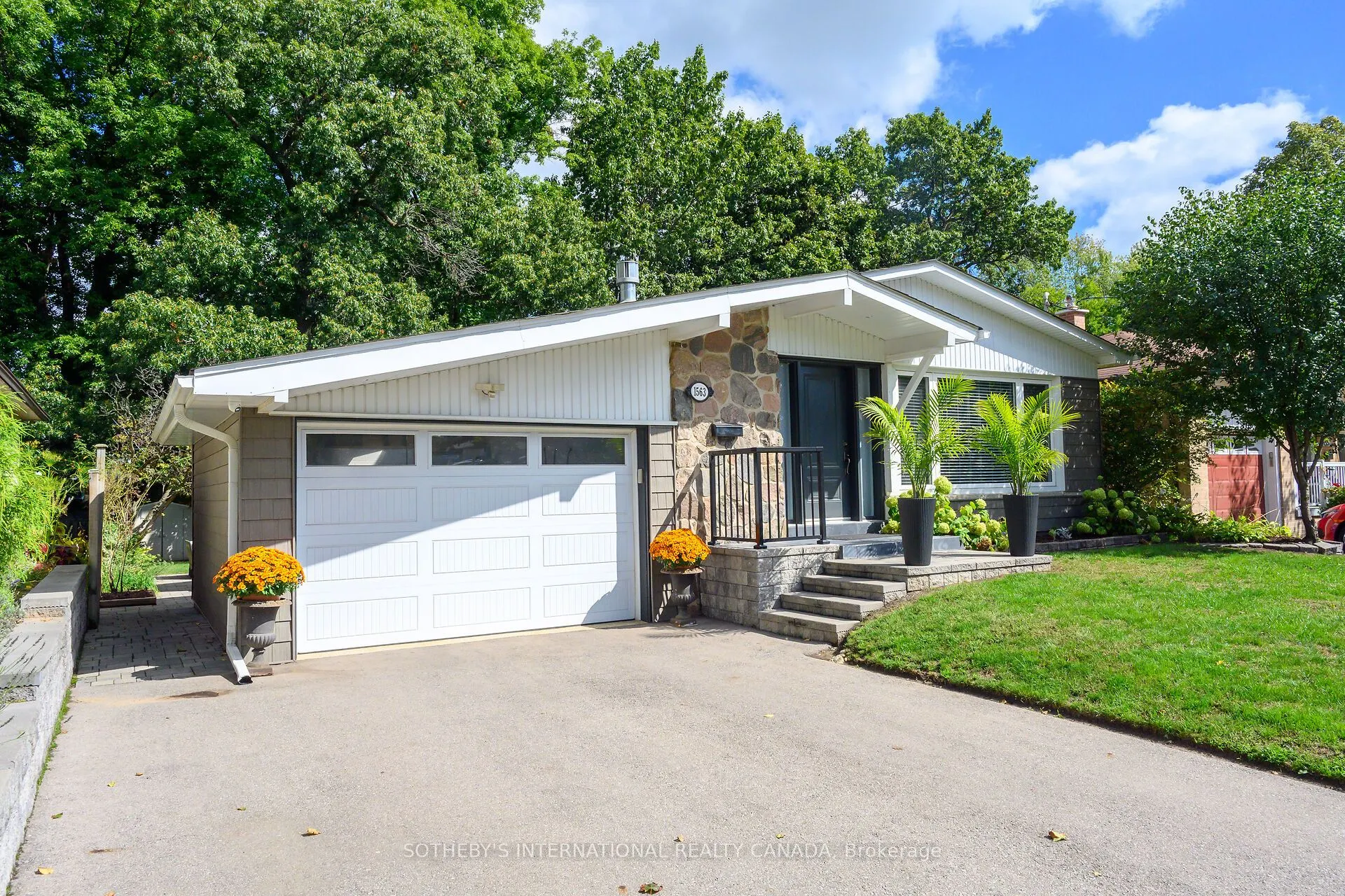 1563 Robillard Road