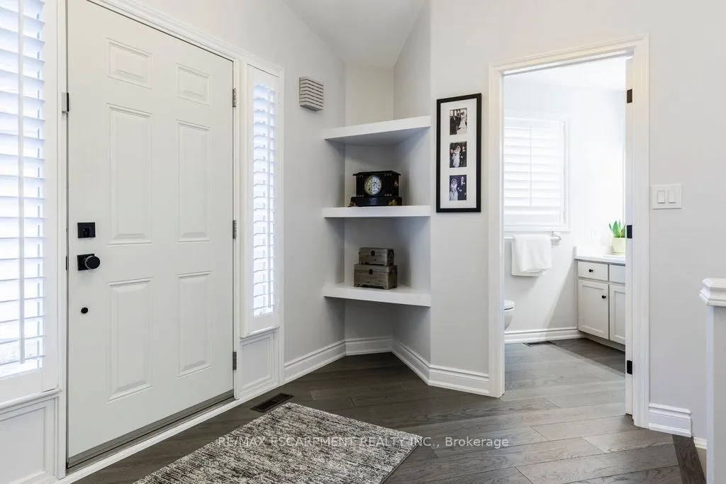 1095 Skyview Drive, #2