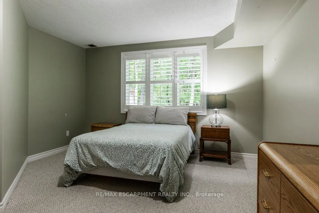 1095 Skyview Drive, #2