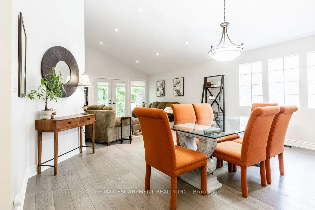 1095 Skyview Drive, #2