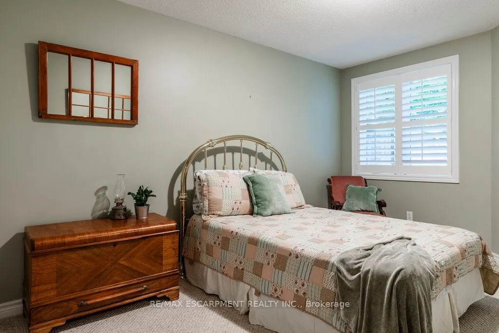 1095 Skyview Drive, #2