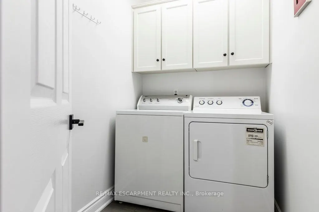 1095 Skyview Drive, #2