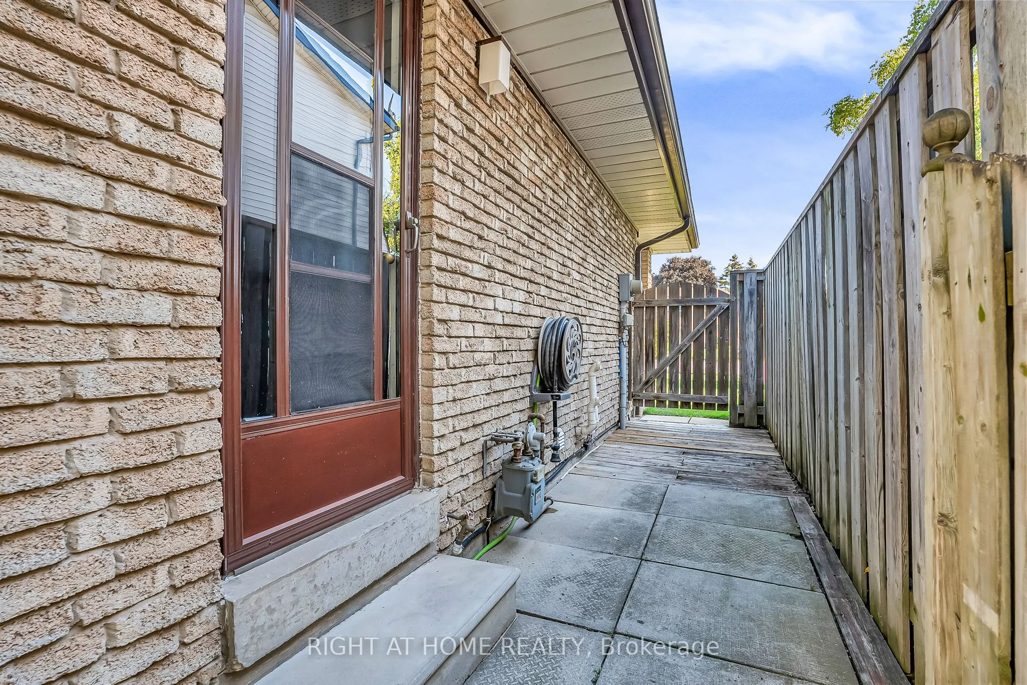 6842 Avila Road