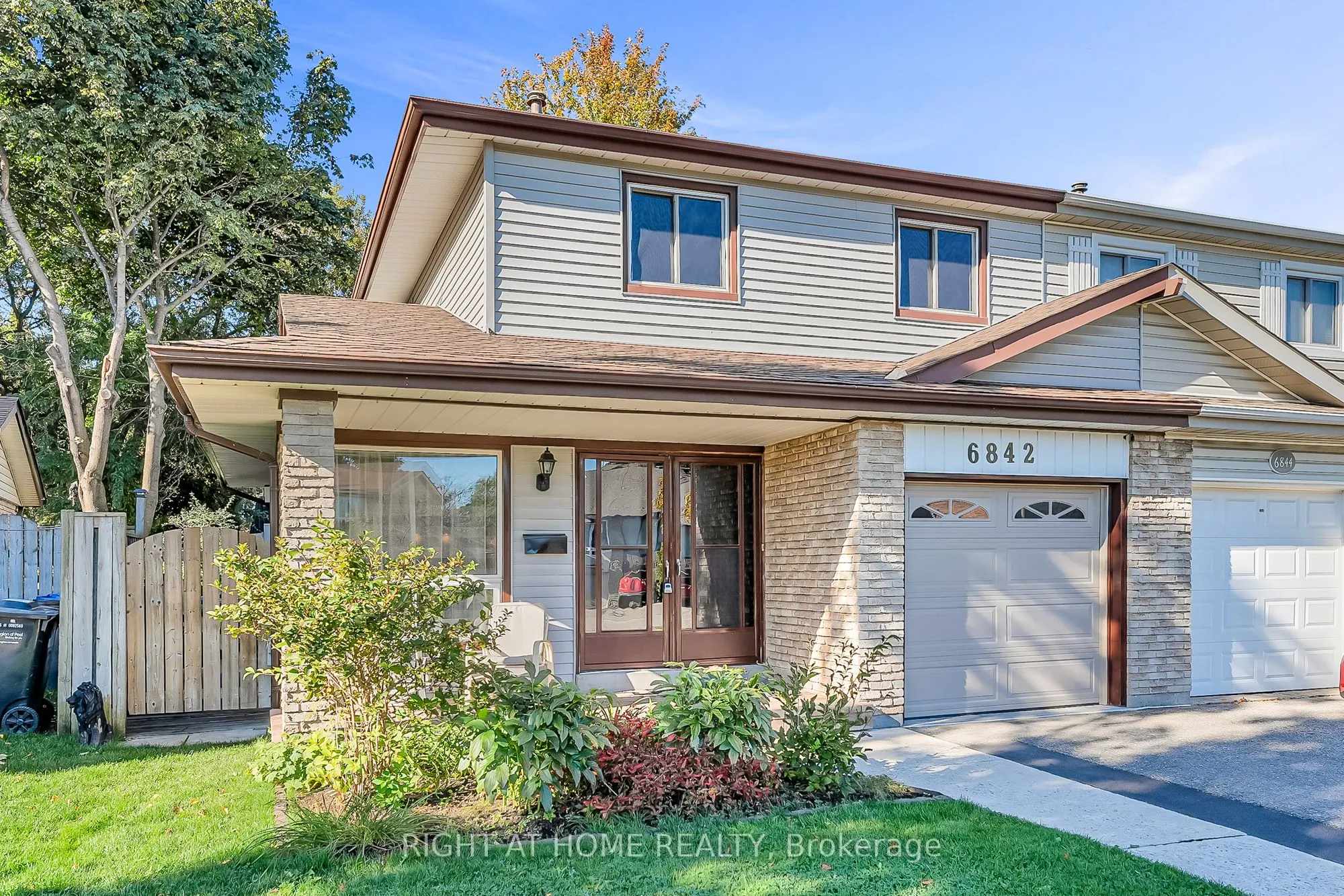 6842 Avila Road