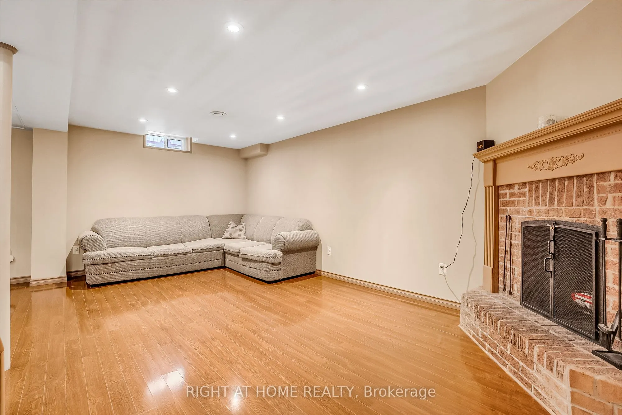 6842 Avila Road