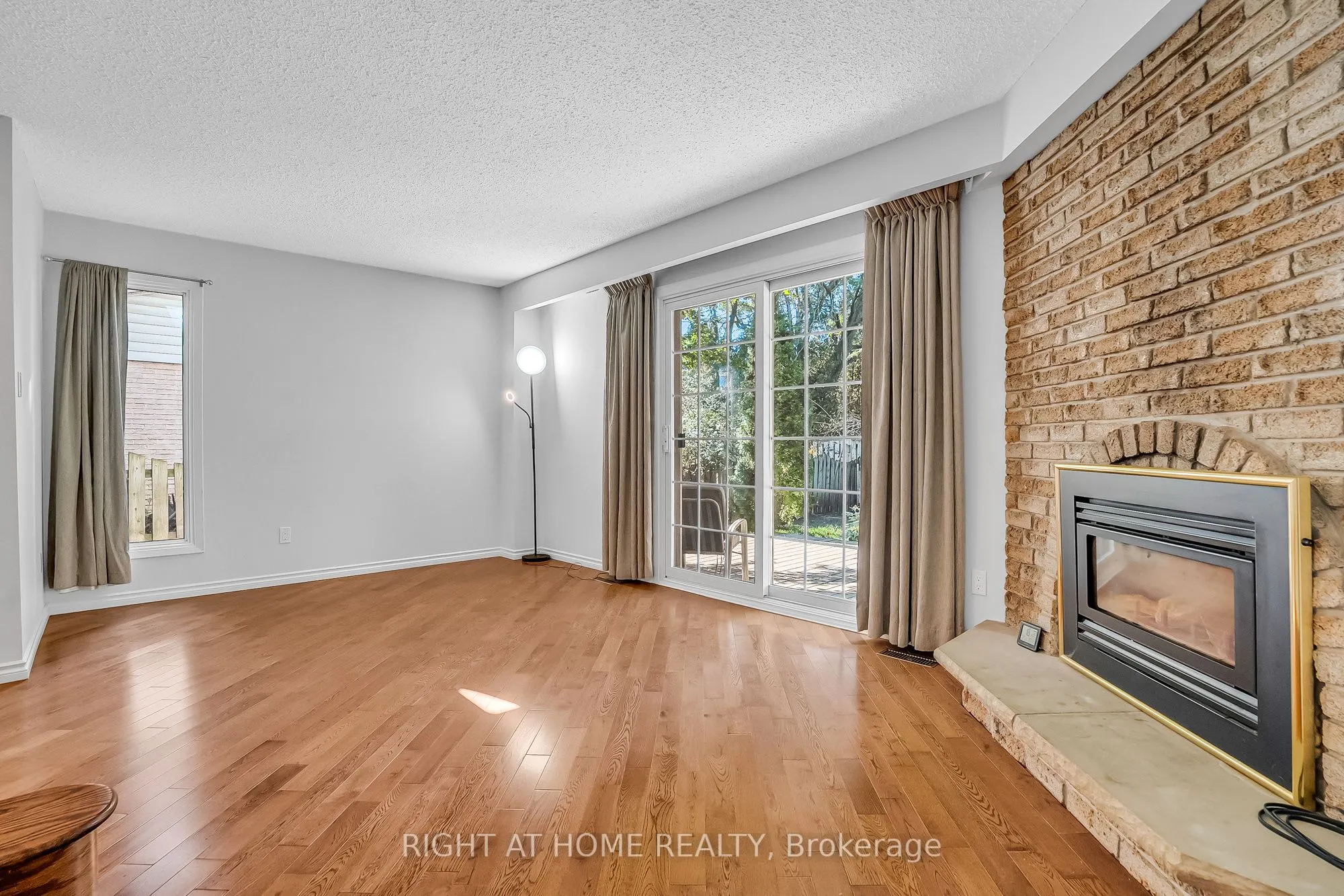 6842 Avila Road