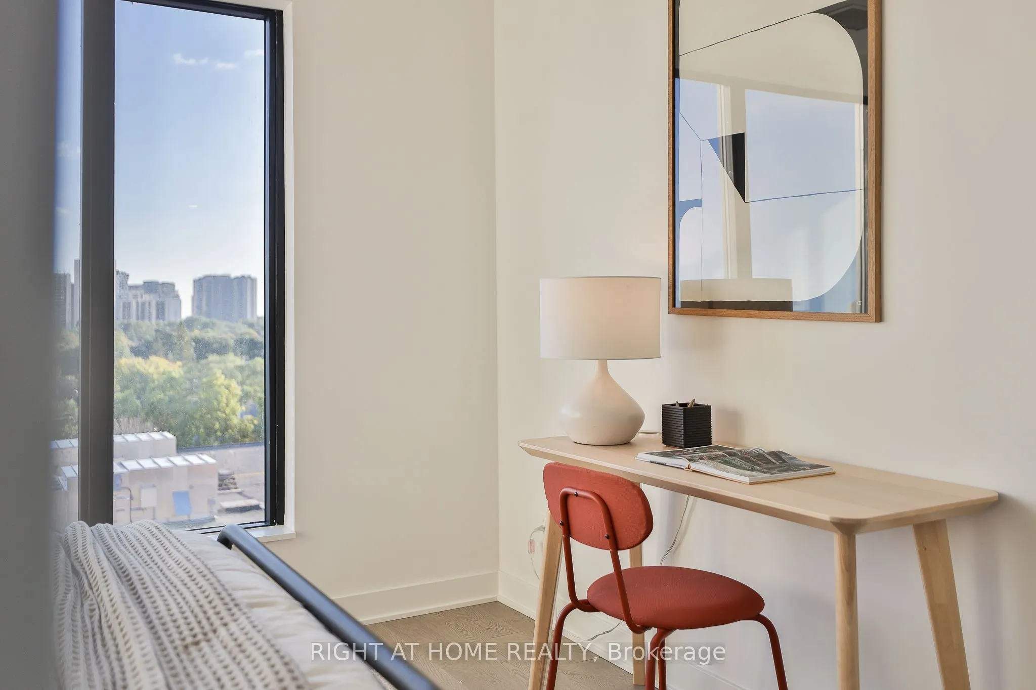 2720 Dundas Street W, #607