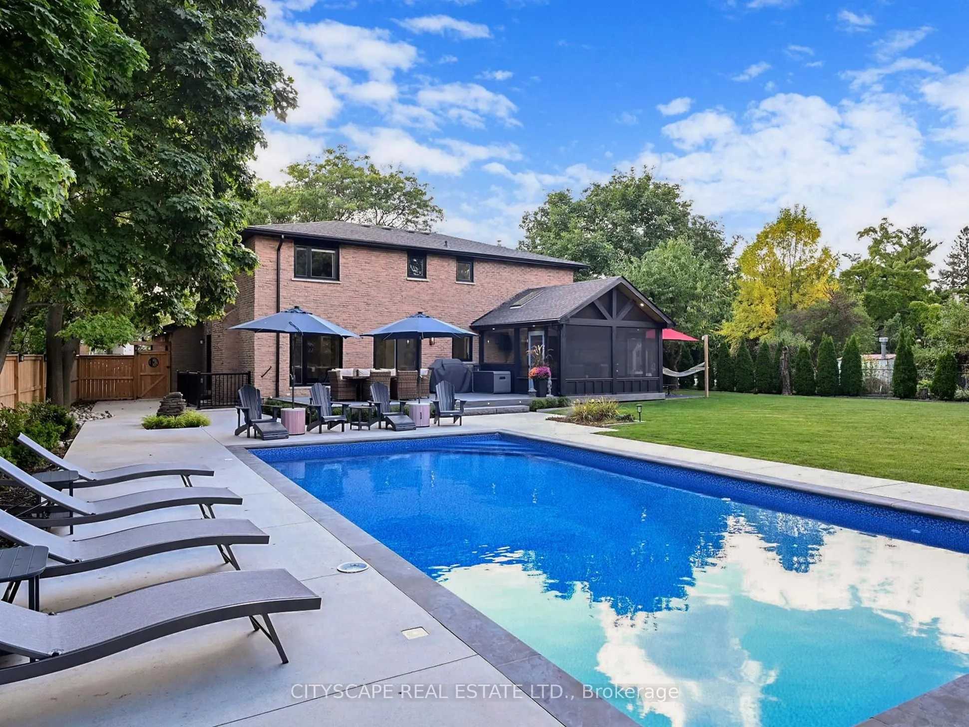2585 Kenna Court