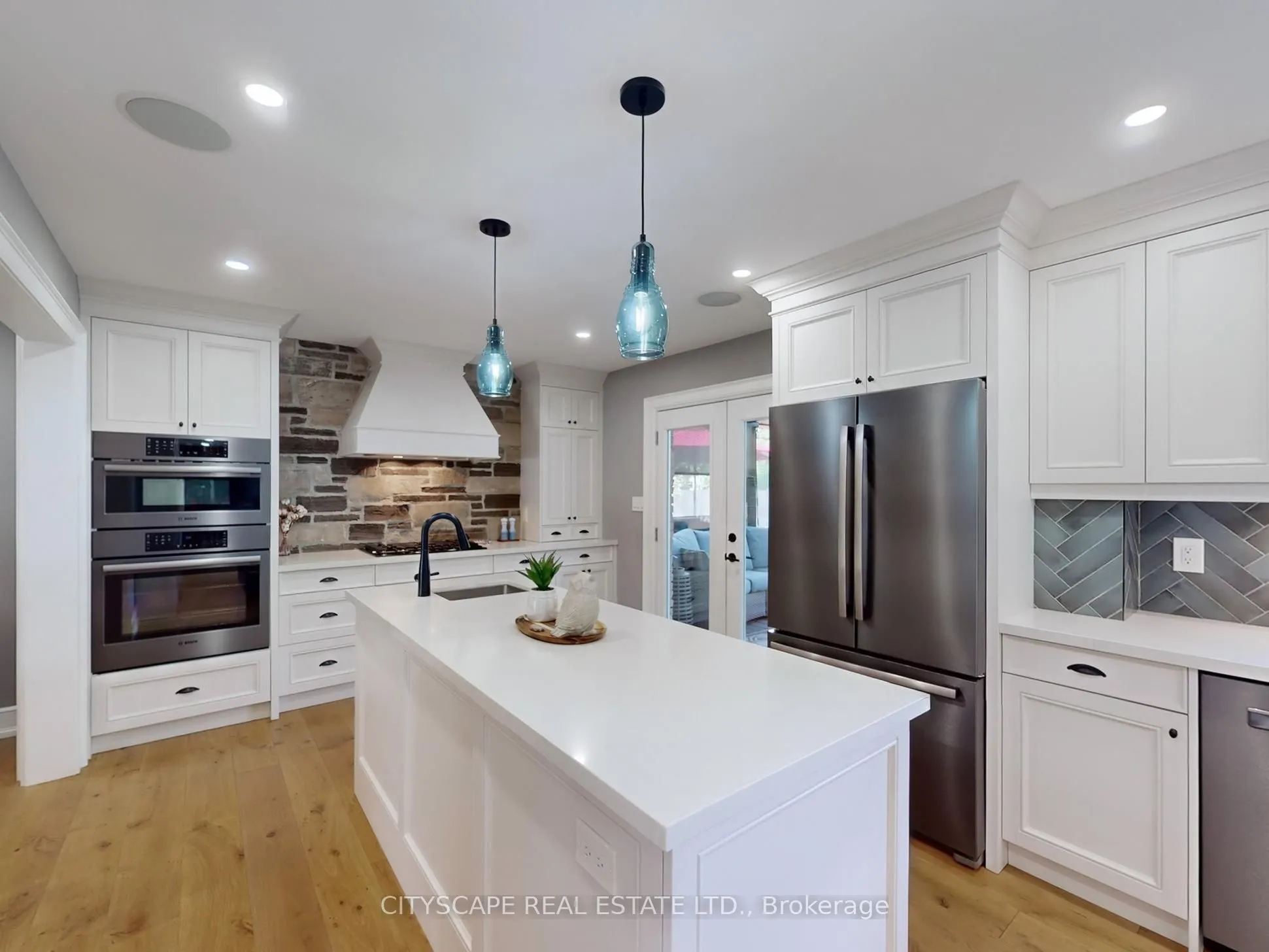2585 Kenna Court