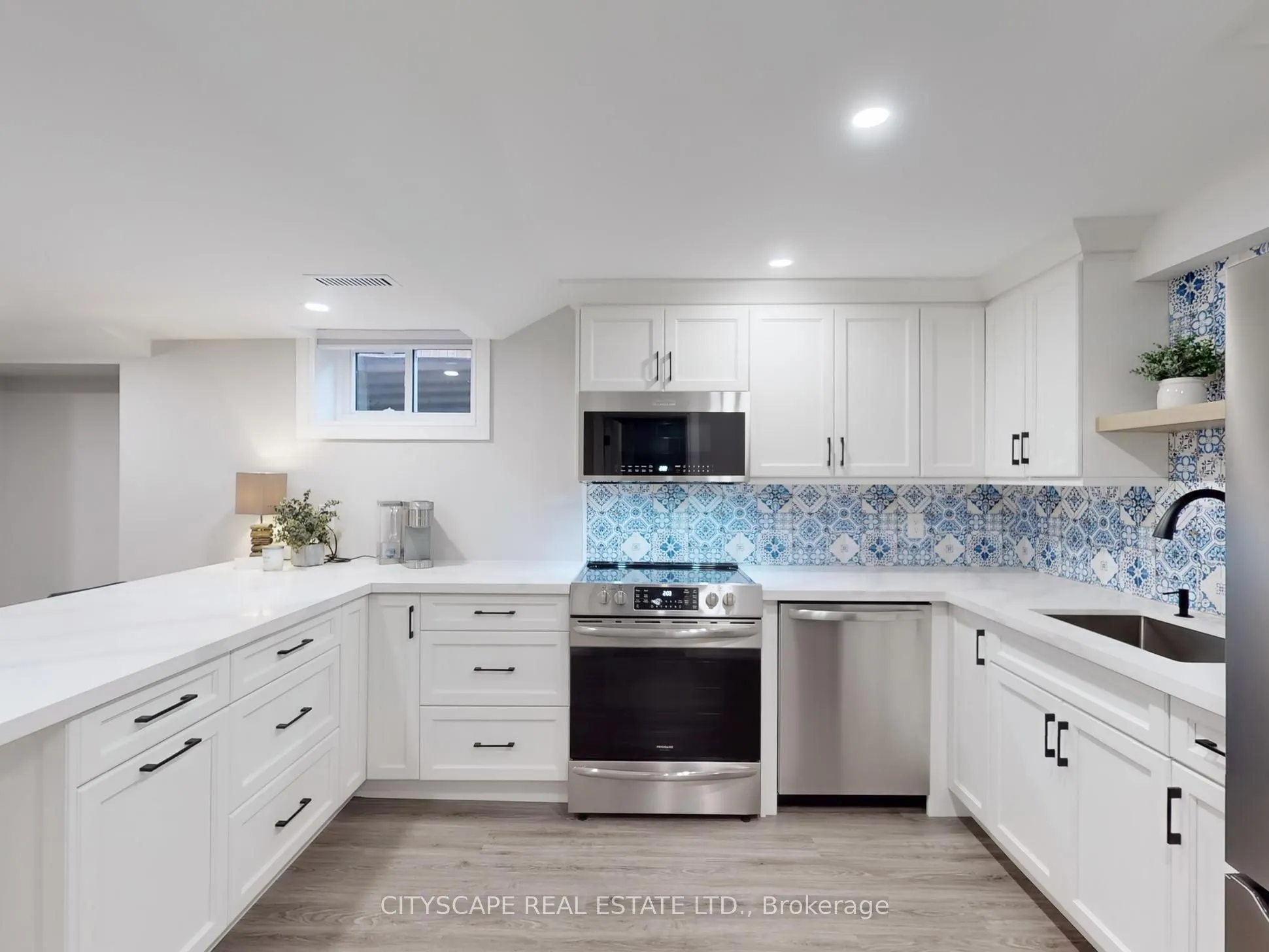 2585 Kenna Court