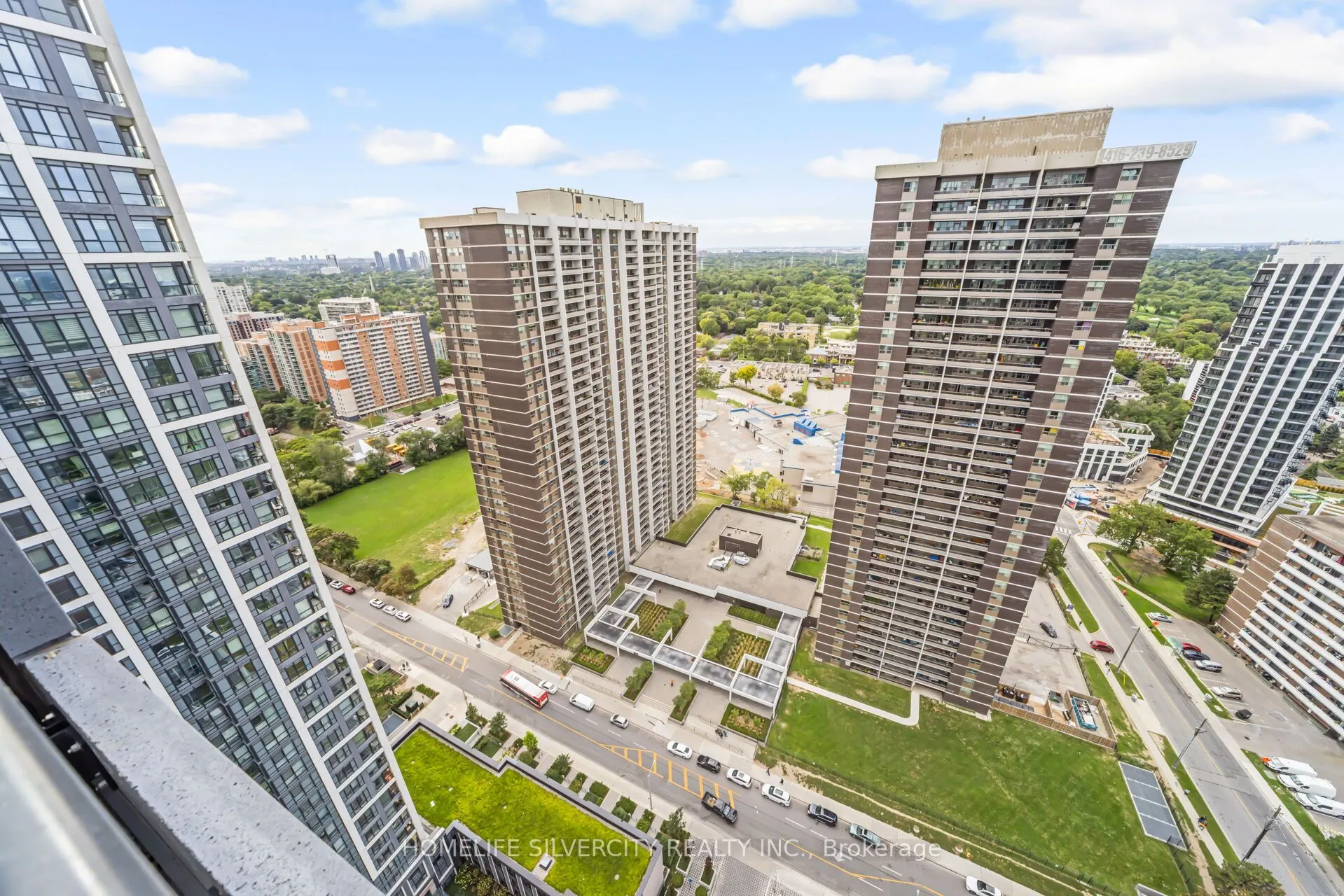 7 Mabelle Avenue, #3104