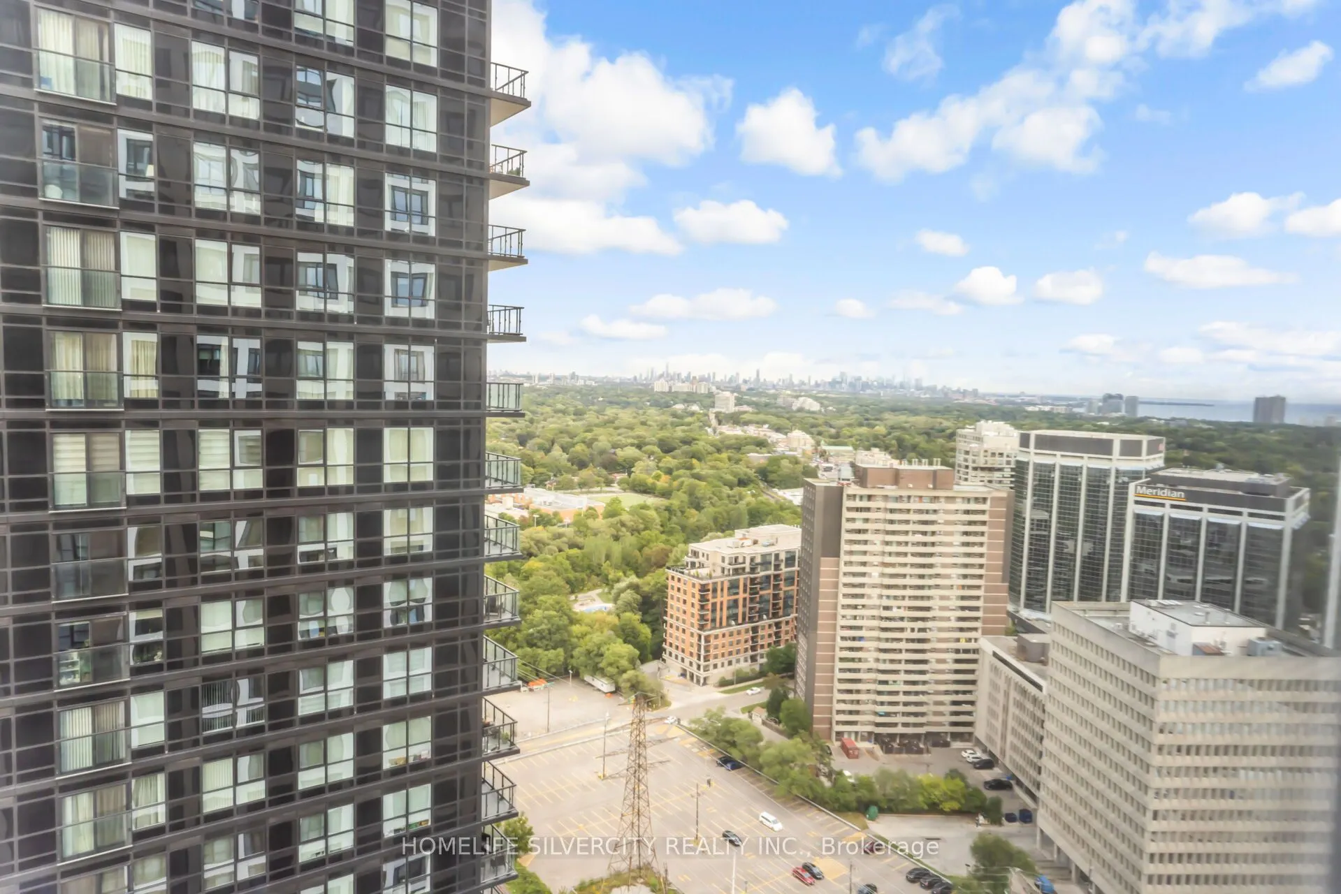 7 Mabelle Avenue, #3104