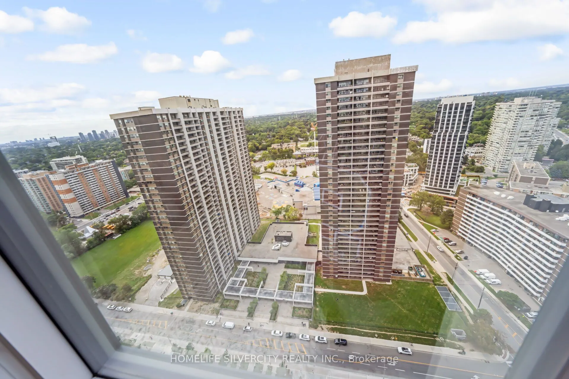 7 Mabelle Avenue, #3104