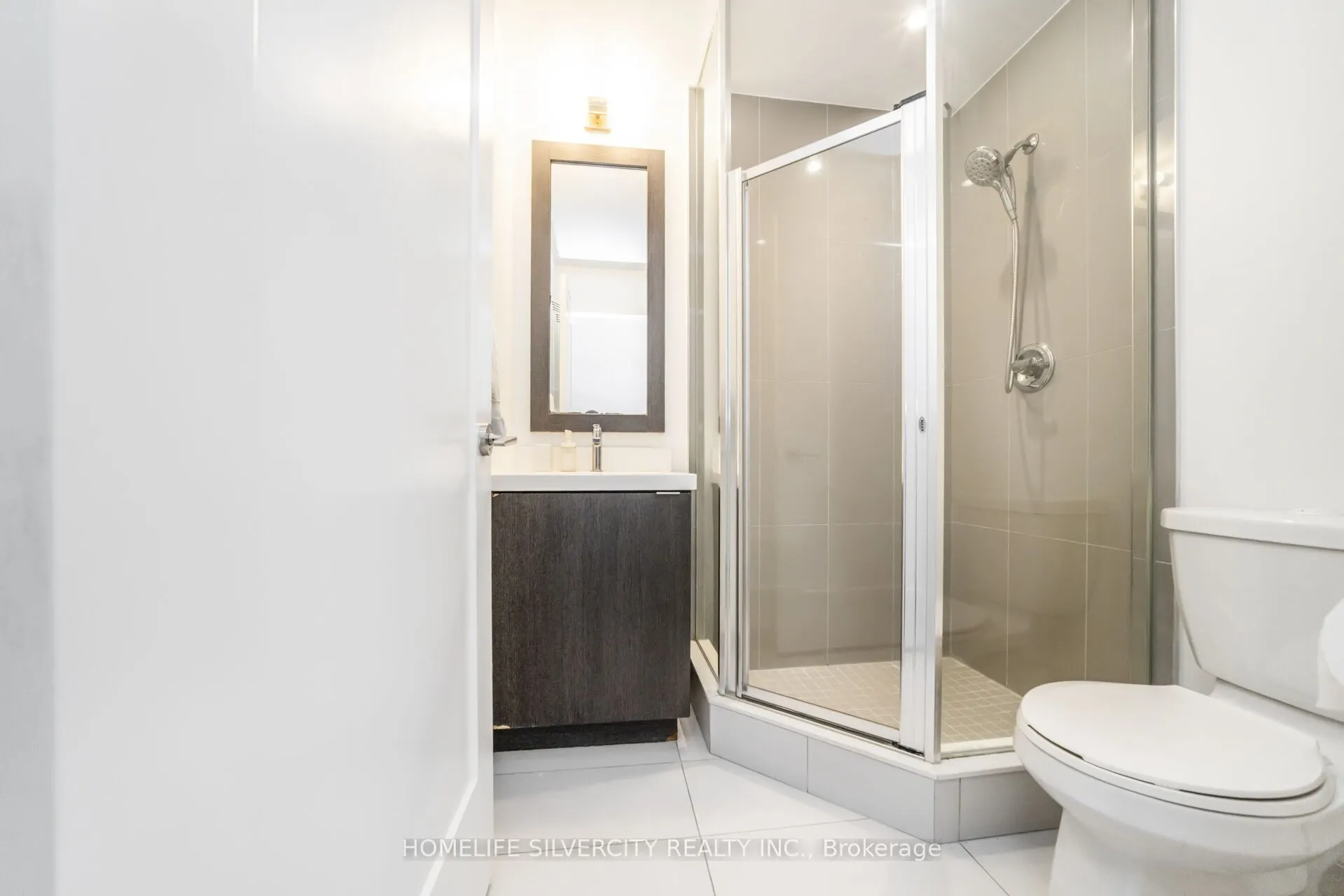7 Mabelle Avenue, #3104