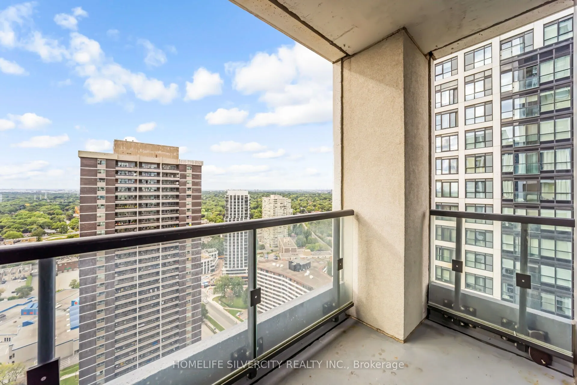 7 Mabelle Avenue, #3104