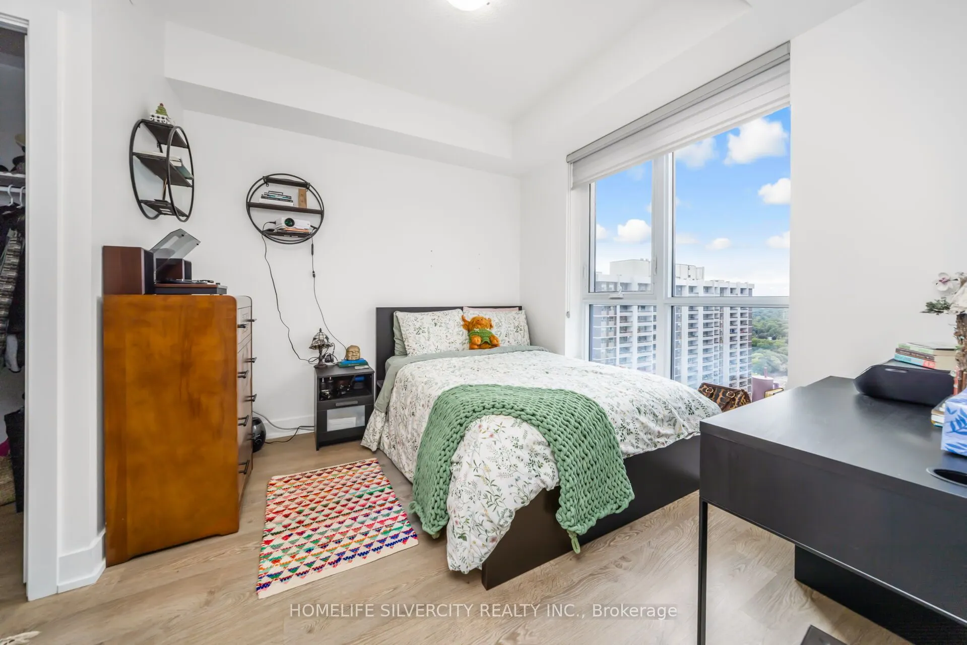 7 Mabelle Avenue, #3104