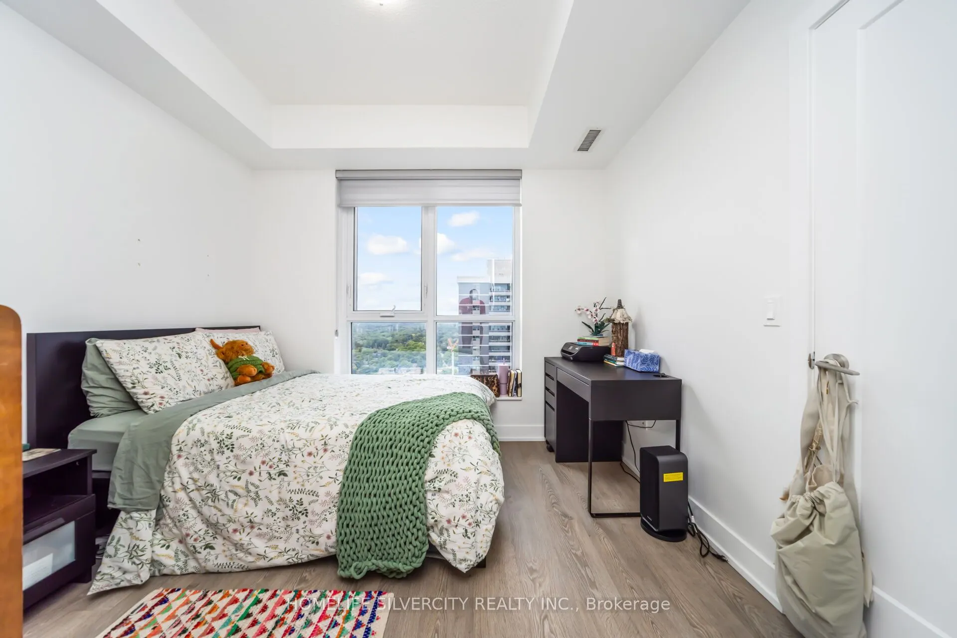 7 Mabelle Avenue, #3104
