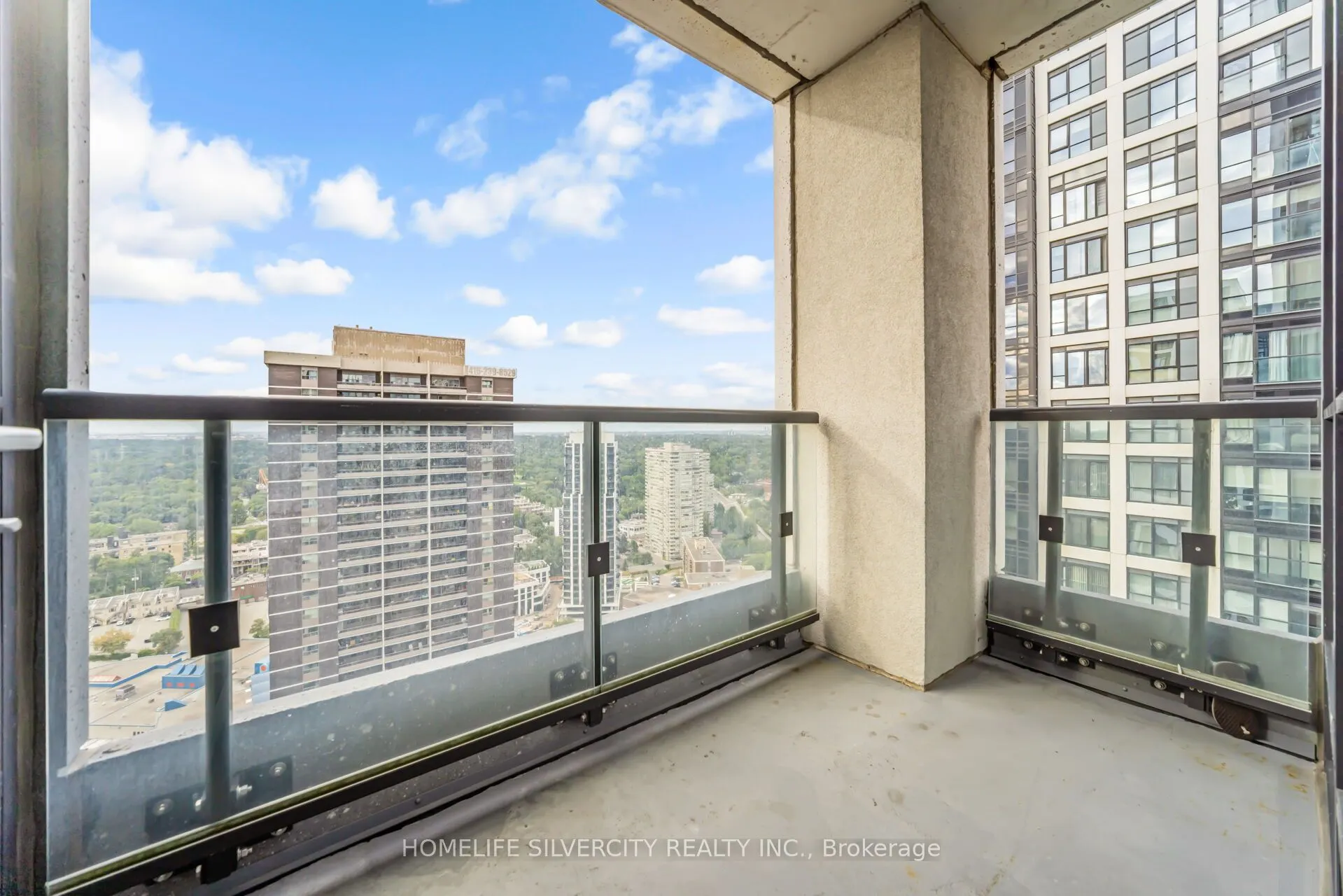 7 Mabelle Avenue, #3104