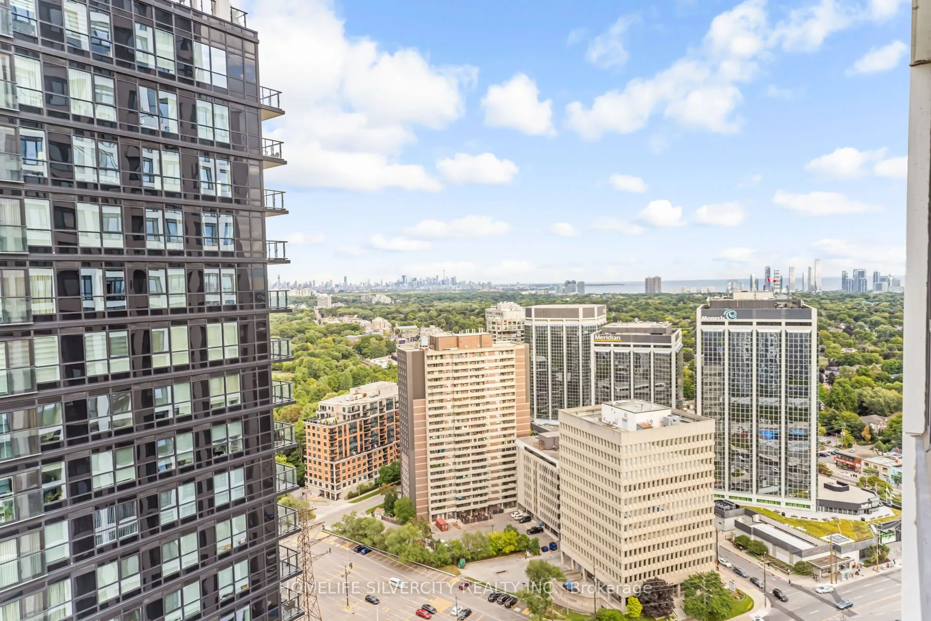7 Mabelle Avenue, #3104
