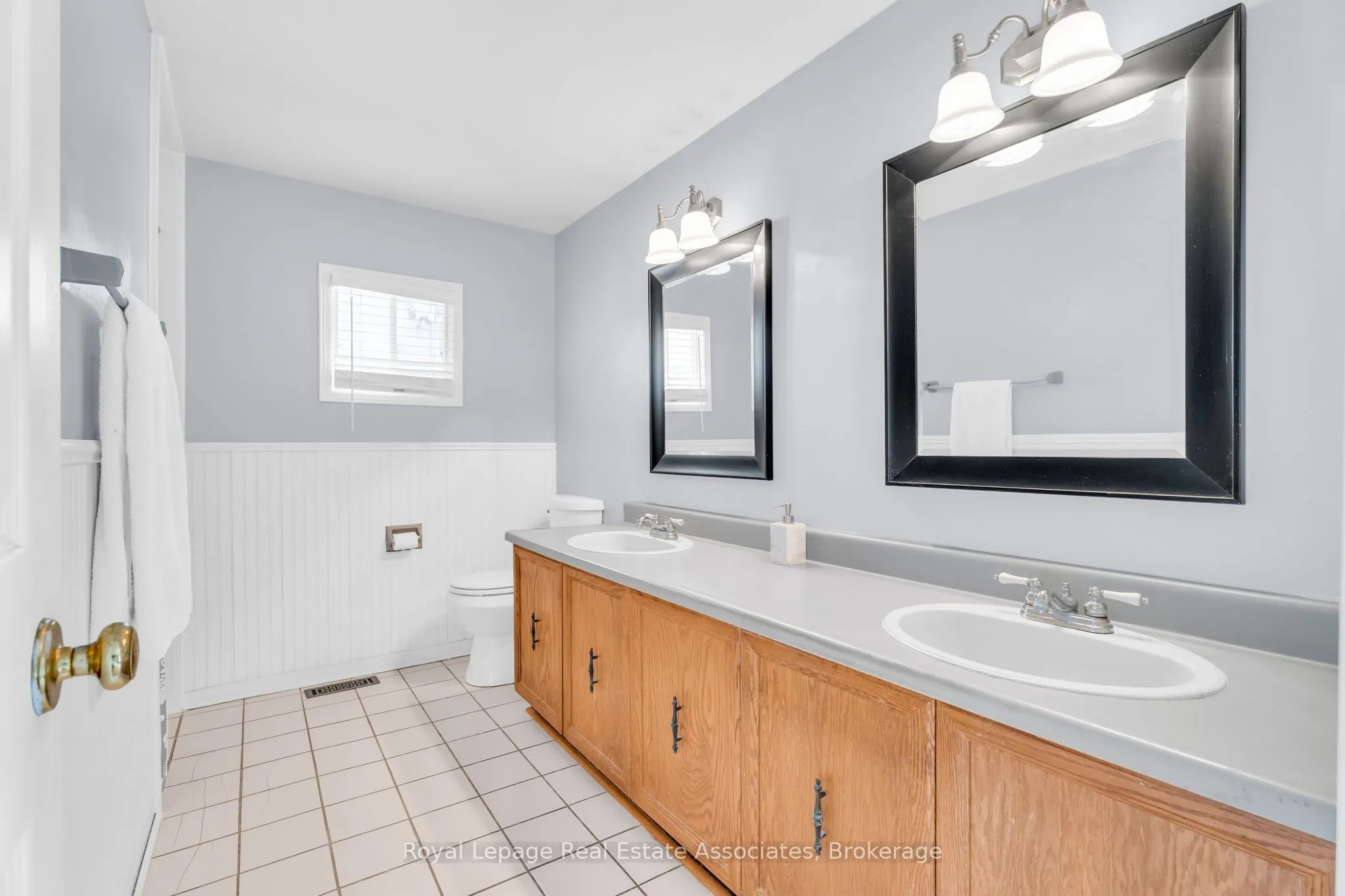 59 Cheviot Crescent